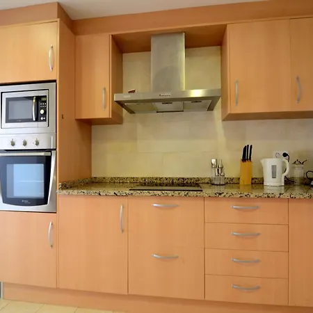 Townhouse With Waterfront Views Near Holiday home